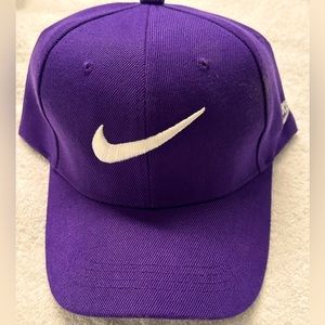 NIKE - Purple hat/cap with white swoosh